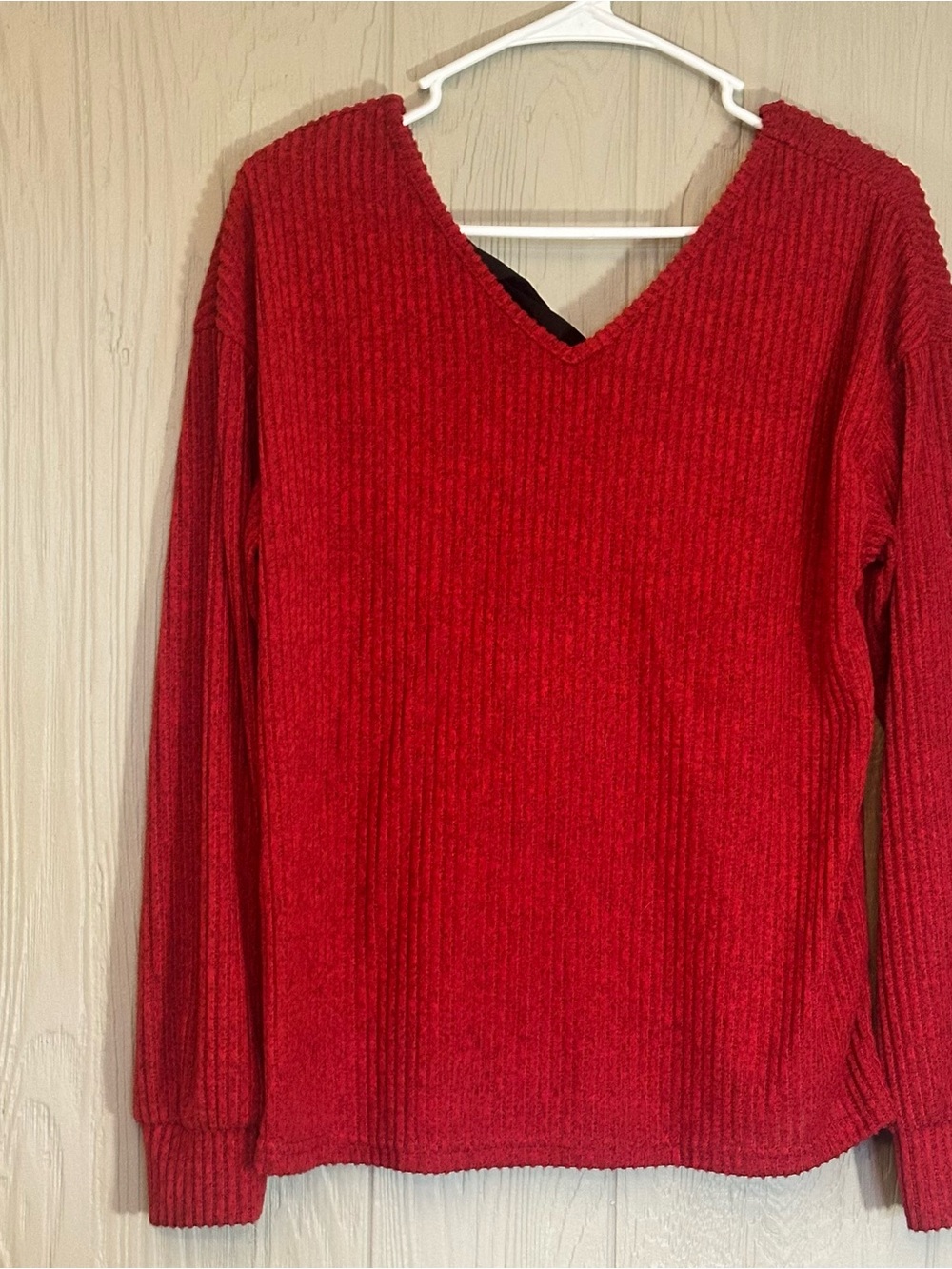 Women's Red Knit V-Neck Long Sleeve Pullover‎ Sweater w/ Black Bow Size L